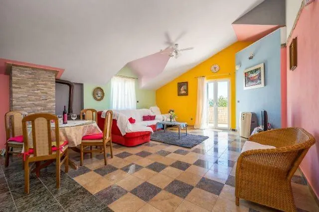 Apartment Leopold Kaštela